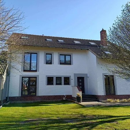 Apartment Seaside - 2